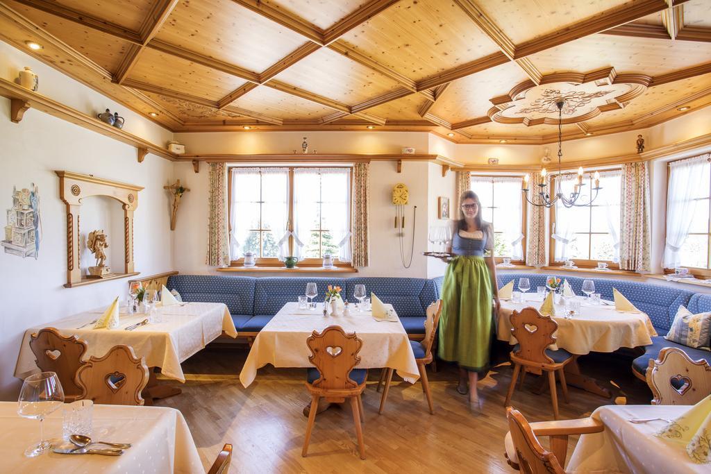 Gasthaus Zum Kreuz Sankt Märgen エクステリア 写真