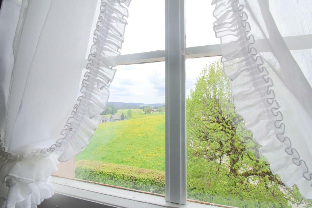 Gasthaus Zum Kreuz Sankt Märgen エクステリア 写真