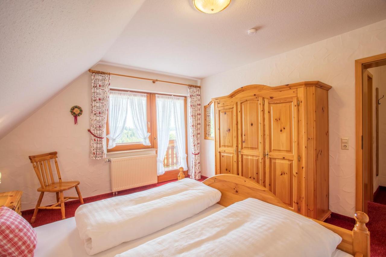 Gasthaus Zum Kreuz Sankt Märgen エクステリア 写真